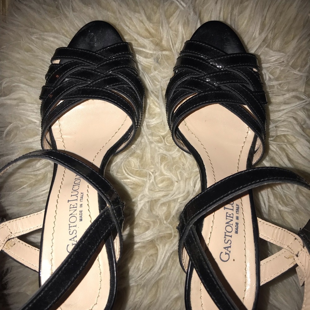 Gastone Lucioli patent leather sandals
